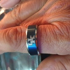 University of Kentucky Blue titanium ring size 9